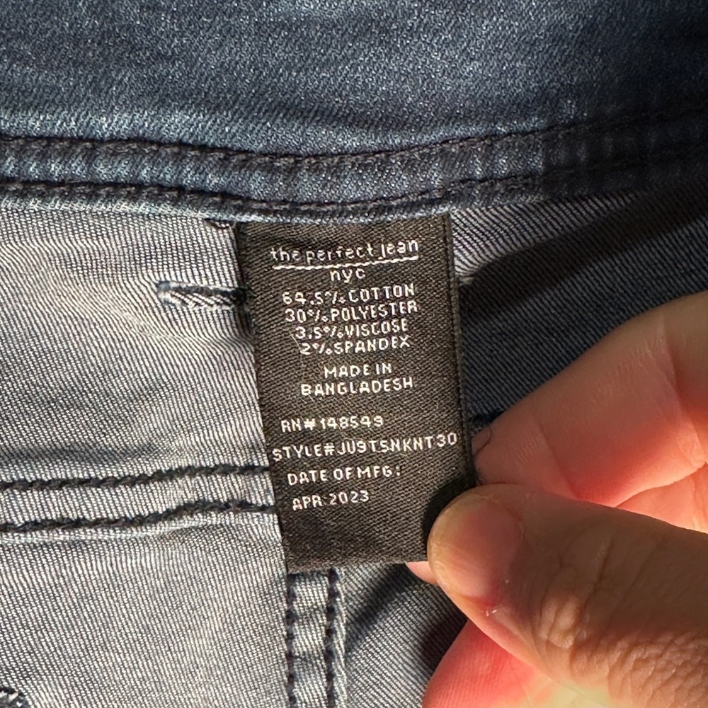 THE PERFECT JEAN - Slim Thick Indigo Stretch Jean, Size 38x30 - Picture 11 of 12